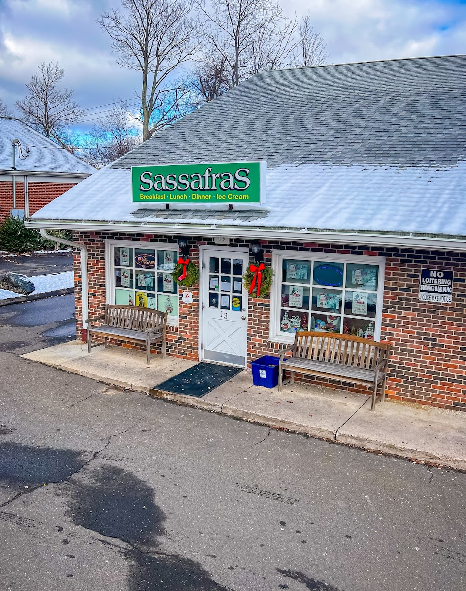 Sassafras Restaurant & Ice Cream Parlor